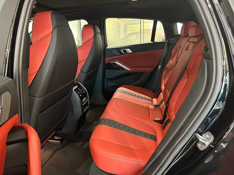 BMW X6 M 2023 Thunder Edition - zdjęcie 3
