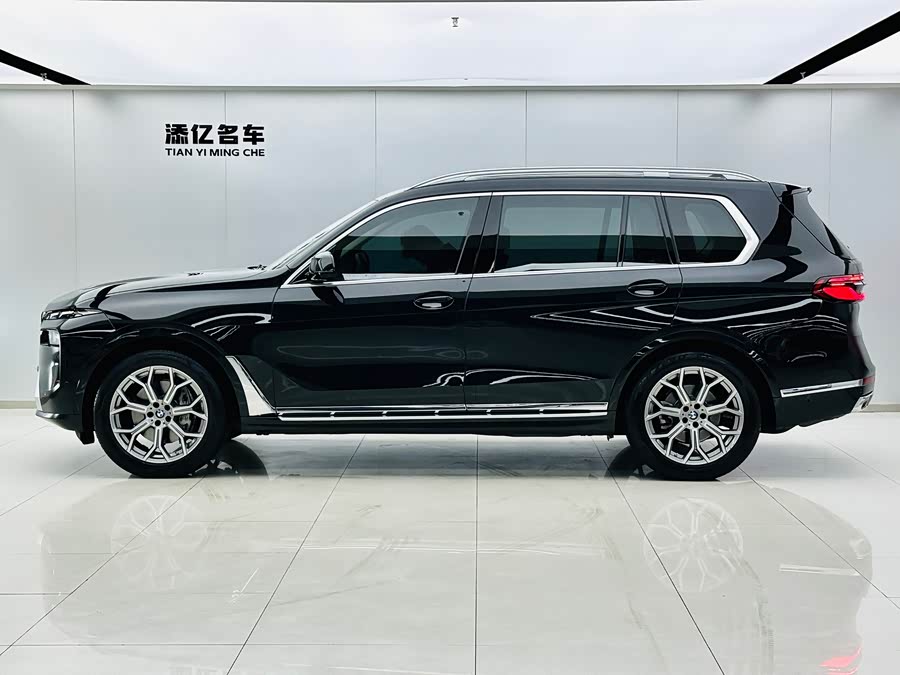 BMW X7 2023 xDrive40i Leading Luxury Package - zdjęcie 4