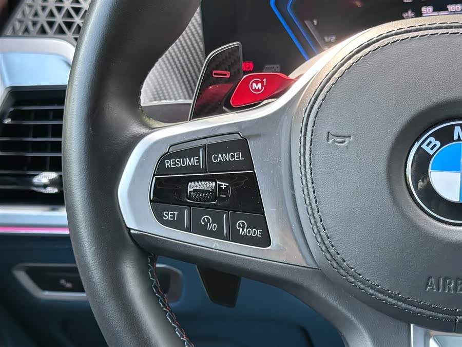 BMW XM 2023 50e - zdjęcie 15