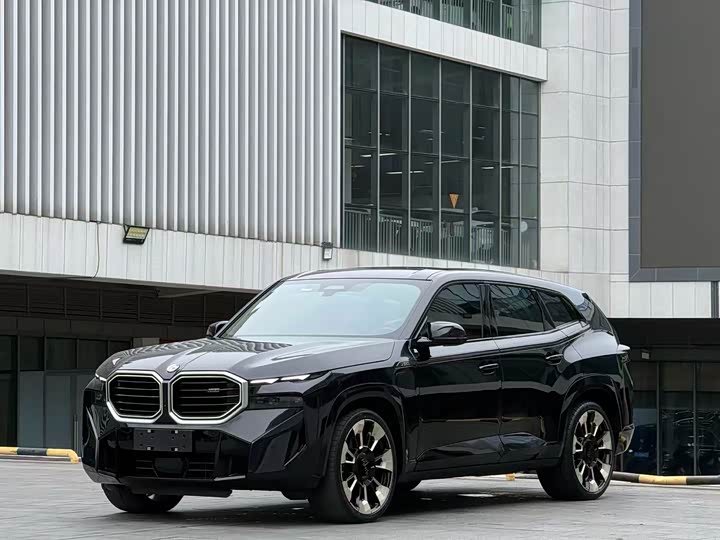BMW XM 2024 50e - zdjęcie 17