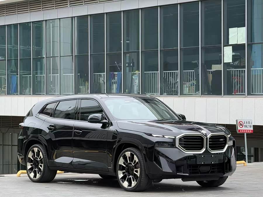 BMW XM 2024 50e - zdjęcie 4