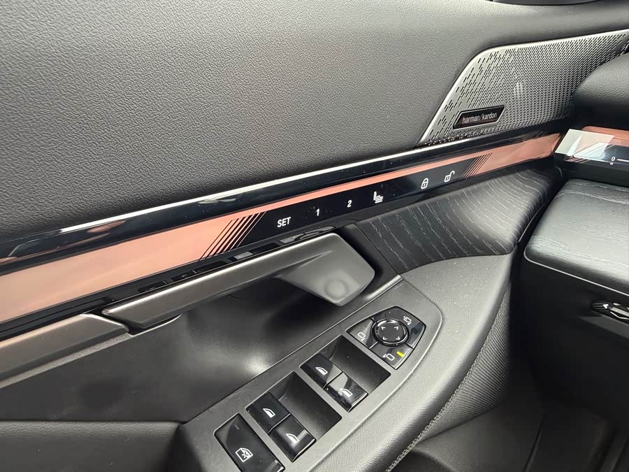 BMW i5 2024 eDrive 35L M Sport Package - zdjęcie 12