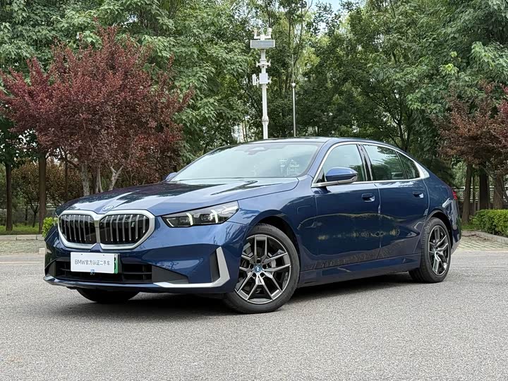 BMW i5 2024 eDrive 35L M Sport Package - zdjęcie 13