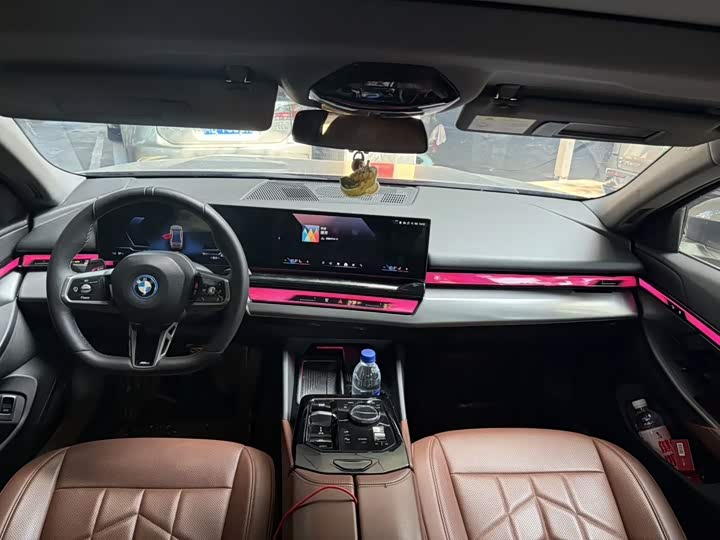 BMW i5 2024 eDrive 35L M Sport Package - zdjęcie 15