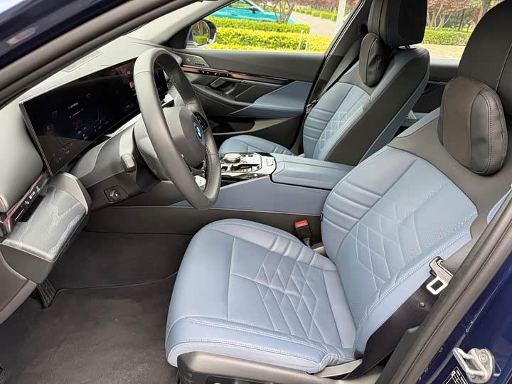 BMW i5 2024 eDrive 35L M Sport Package - zdjęcie 18