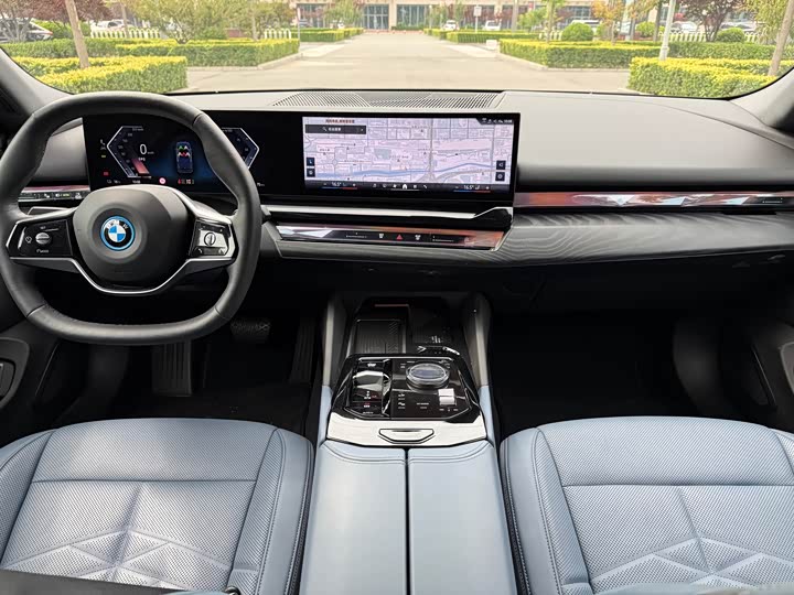 BMW i5 2024 eDrive 35L M Sport Package - zdjęcie 20