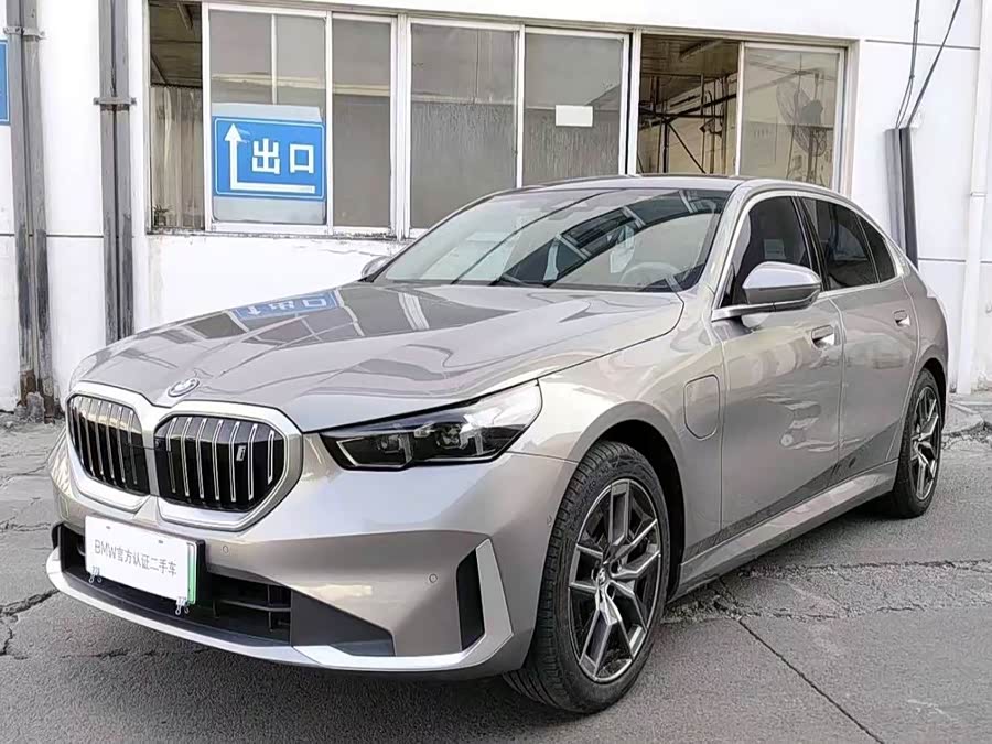 BMW i5 2024 eDrive 35L Premium Luxury Package - zdjęcie 1