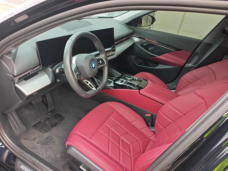 BMW i5 2025 eDrive 35L M Sport - zdjęcie 11
