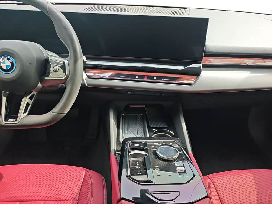 BMW i5 2025 eDrive 35L M Sport - zdjęcie 12