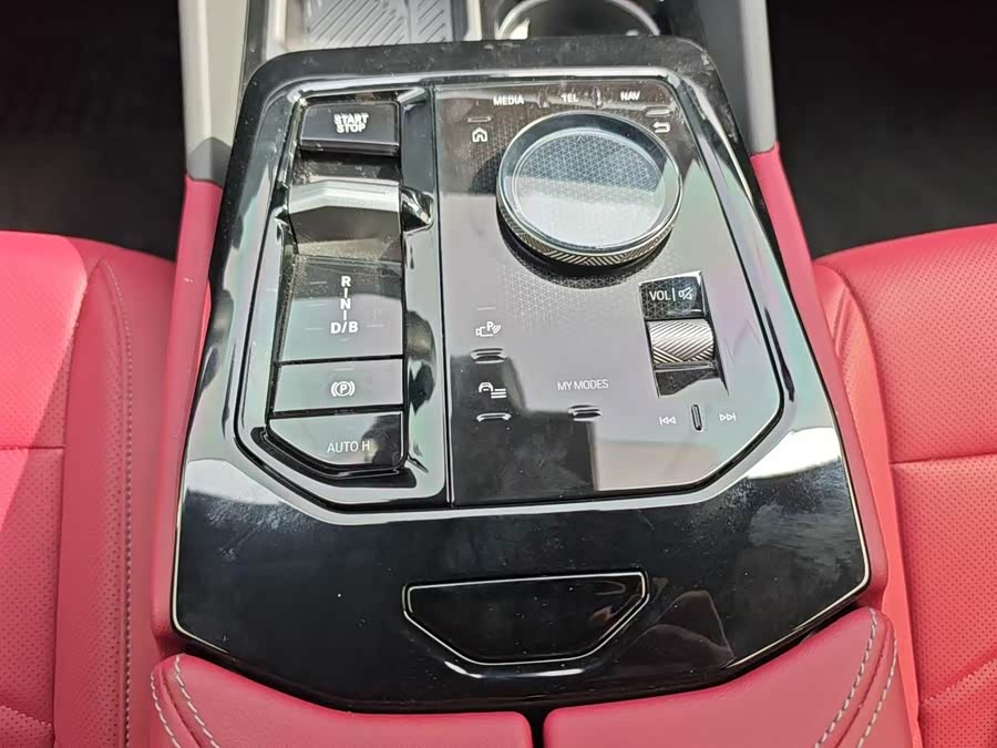 BMW i5 2025 eDrive 35L M Sport - zdjęcie 15