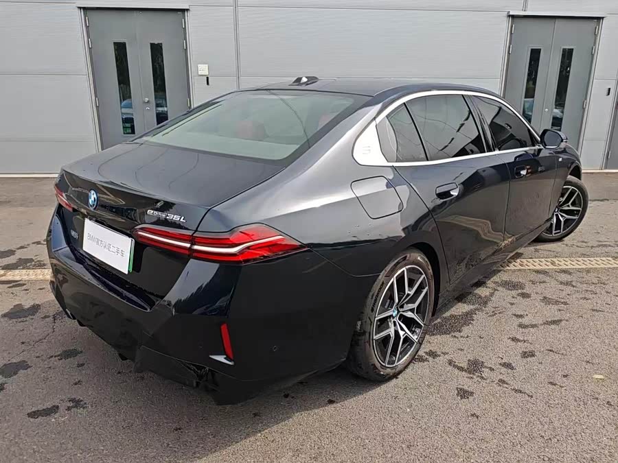 BMW i5 2025 eDrive 35L M Sport - zdjęcie 4