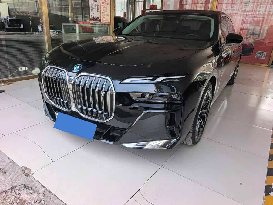 BMW i7 2023 eDrive50L Leading M Sport Package - zdjęcie 2