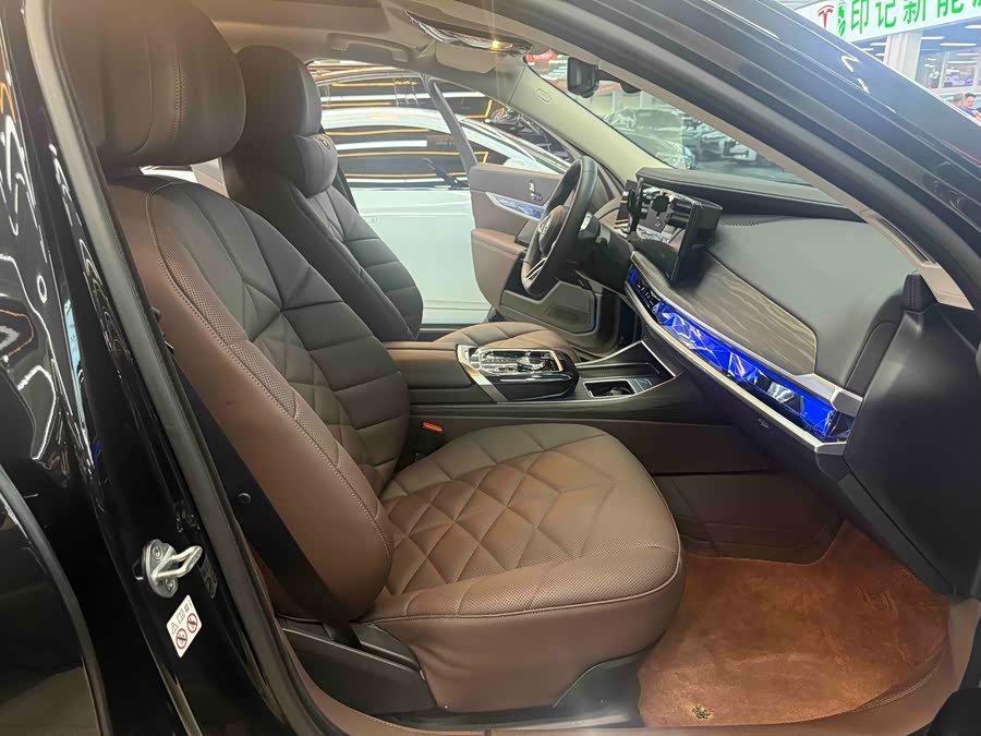 BMW i7 2023 eDrive50L Leading M Sport Package - zdjęcie 12
