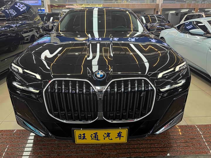 BMW i7 2023 eDrive50L Leading M Sport Package - zdjęcie 17