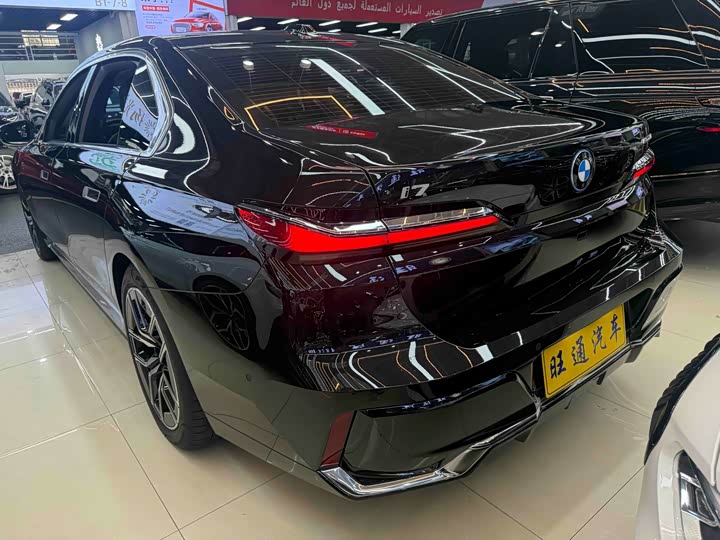BMW i7 2023 eDrive50L Leading M Sport Package - zdjęcie 19