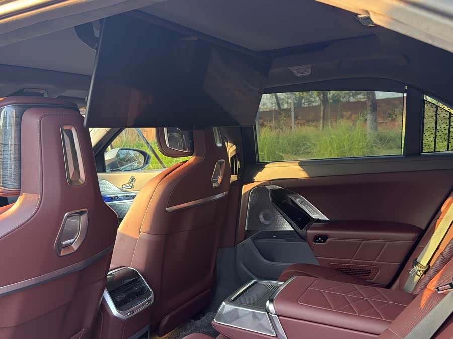 BMW i7 2023 xDrive60L M Sport - zdjęcie 6