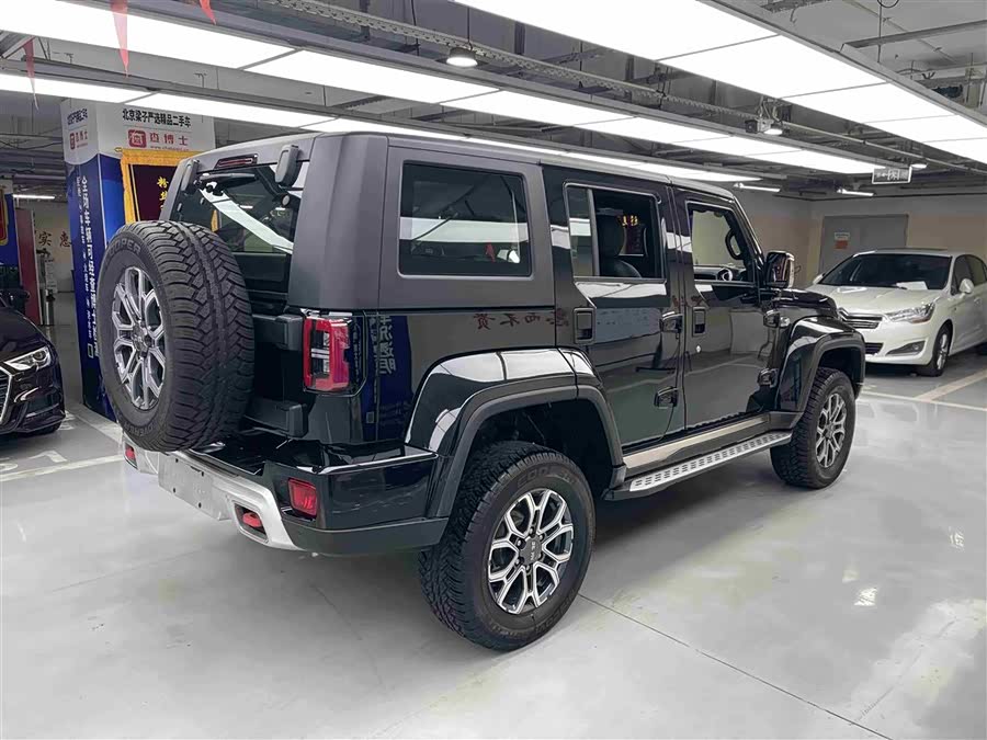 Beijing Off-road BJ40 2023 2.0T Automatic Four-Wheel Drive City Hunter Edition Hero Type - zdjęcie 13