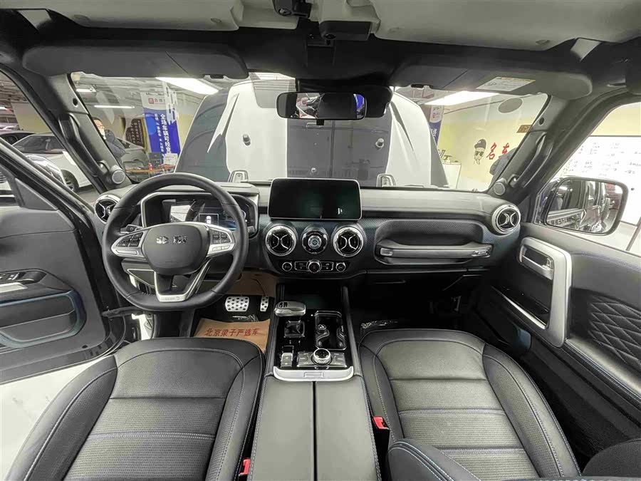 Beijing Off-road BJ40 2023 2.0T Automatic Four-Wheel Drive City Hunter Edition Hero Type - zdjęcie 5