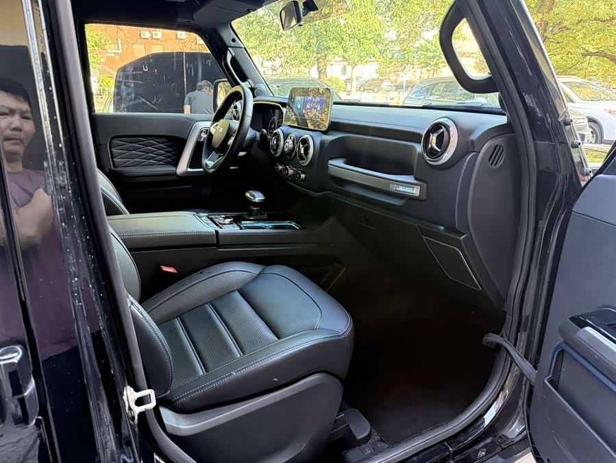Beijing Off-road BJ40 2024 2.0T City Hunter Glory - zdjęcie 16