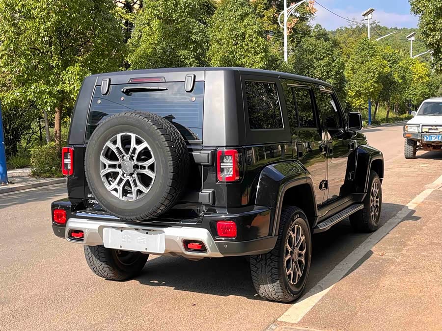 Beijing Off-road BJ40 2024 2.0T City Hunter Glory - zdjęcie 5