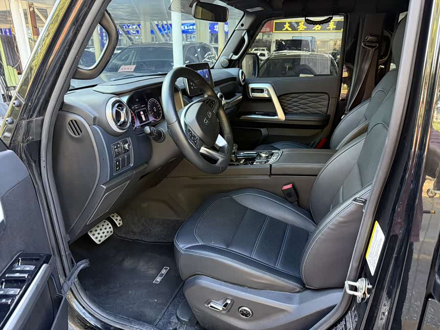 Beijing Off-road BJ40 2024 2.0T City Hunter Glory - zdjęcie 7