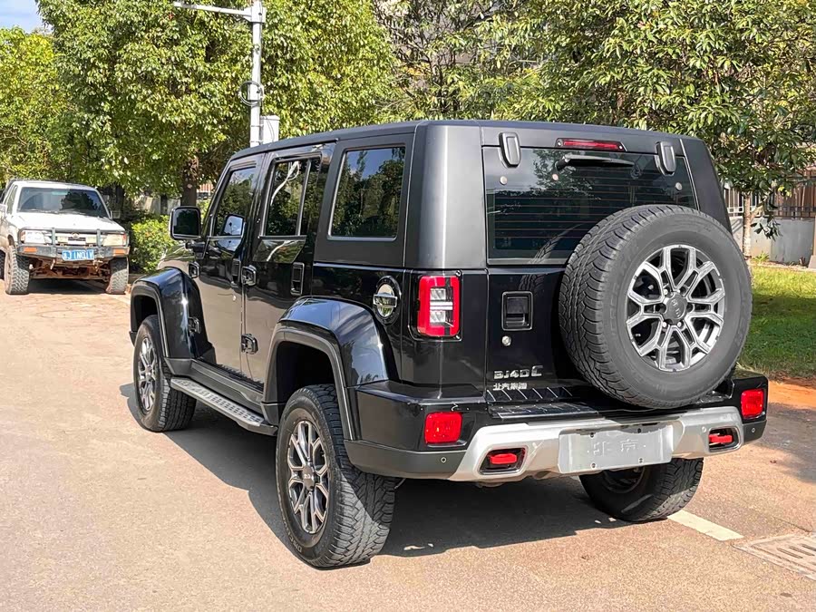 Beijing Off-road BJ40 2024 2.0T City Hunter Glory - zdjęcie 9
