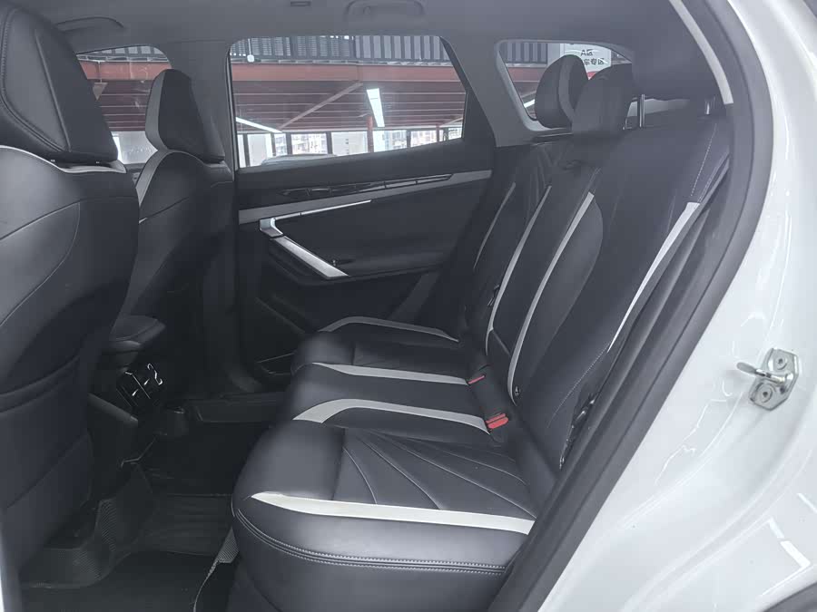 Boyue L 2023 1.5TD DCT Glory Edition - zdjęcie 7