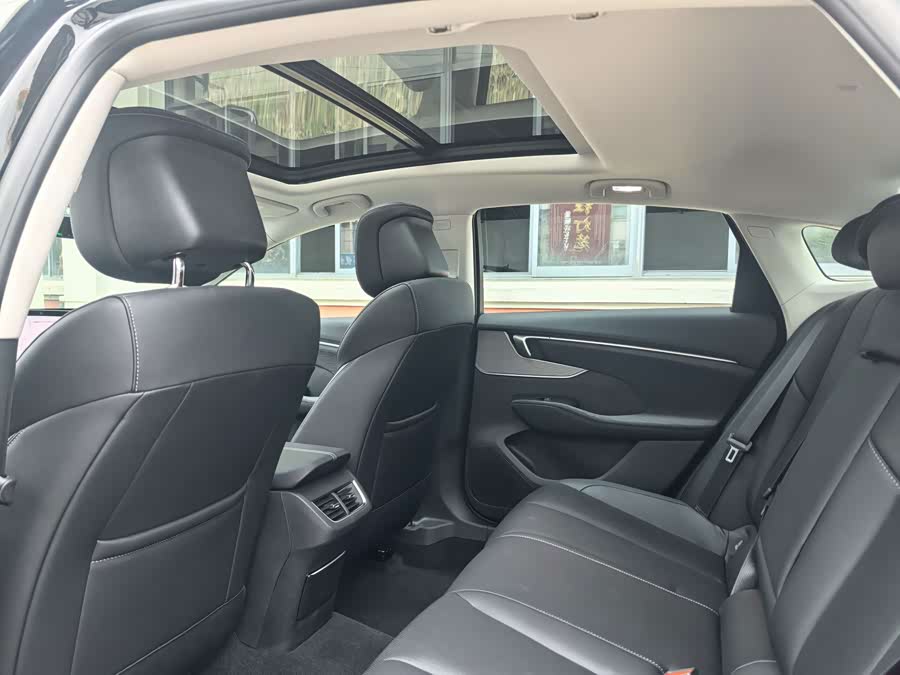 Buick 2025 28T Platinum - zdjęcie 14