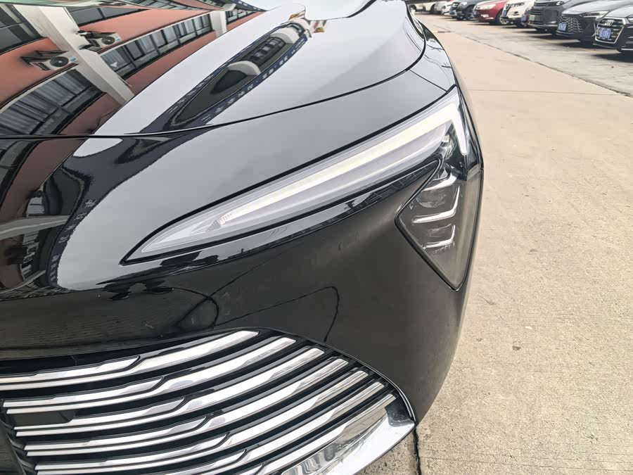 Buick 2025 28T Platinum - zdjęcie 4