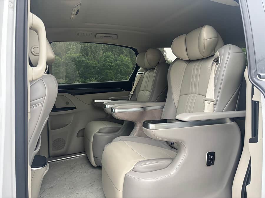 Buick GL8 2022 ES Luxurious 653T Comfort - zdjęcie 11