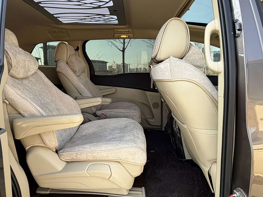 Buick GL8 2022 Land Business Cabin 652T Luxury - zdjęcie 18