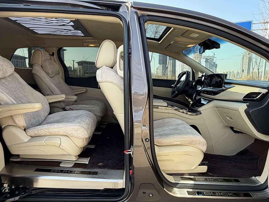 Buick GL8 2022 Land Business Cabin 652T Luxury - zdjęcie 19