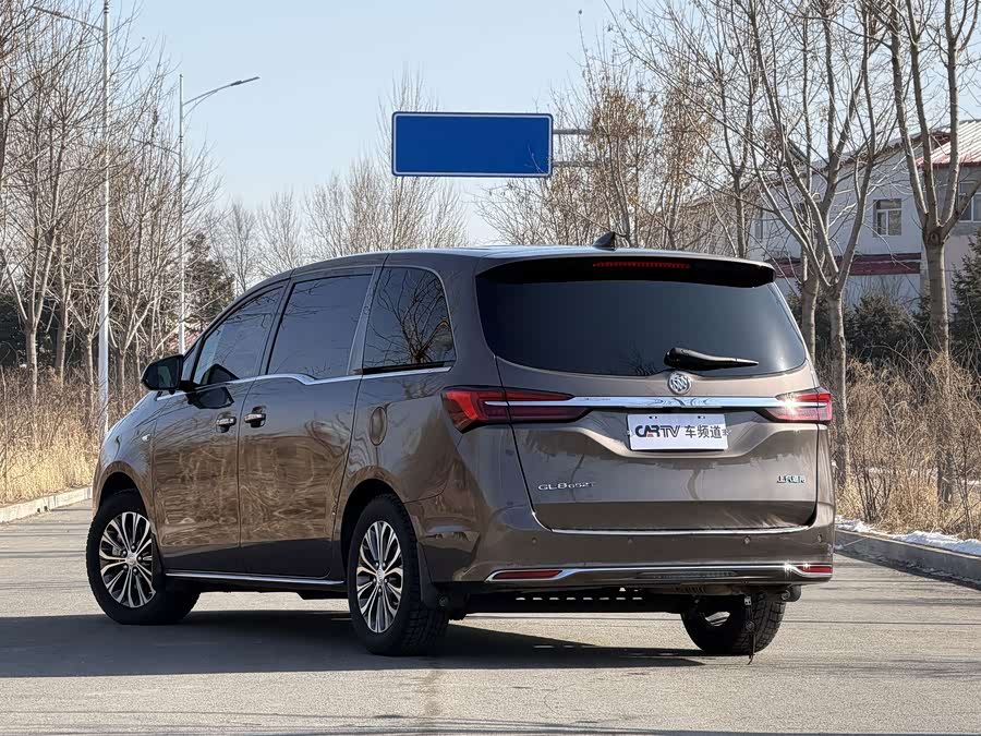 Buick GL8 2022 Land Business Cabin 652T Luxury - zdjęcie 6