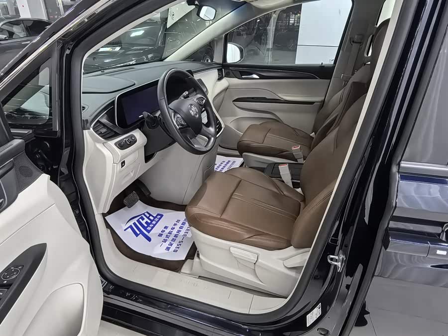Buick GL8 2023 ES Luxury - zdjęcie 10