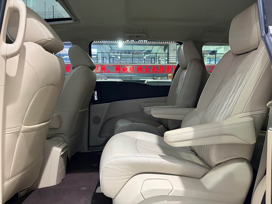 Buick GL8 2023 Land Business Class 652T Luxury - zdjęcie 6