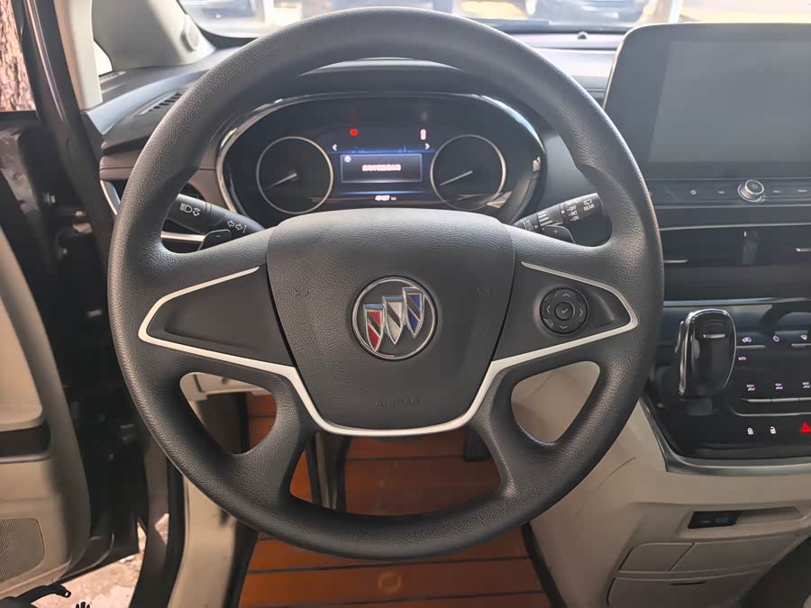 Buick GL8 2023 Land Business Class 652T Luxury - zdjęcie 7