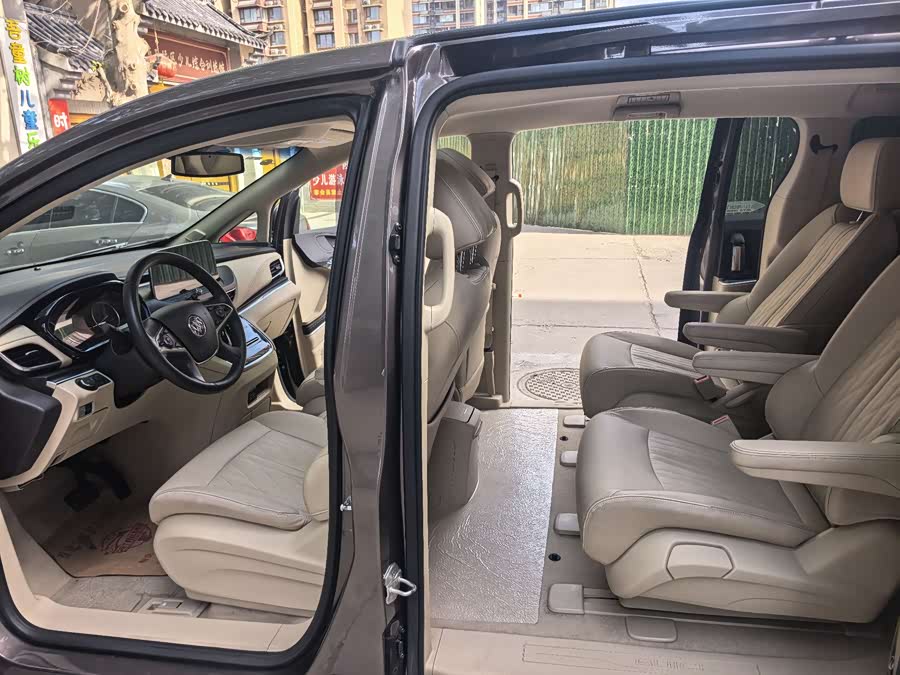 Buick GL8 2023 Land Business Class 652T Luxury - zdjęcie 8