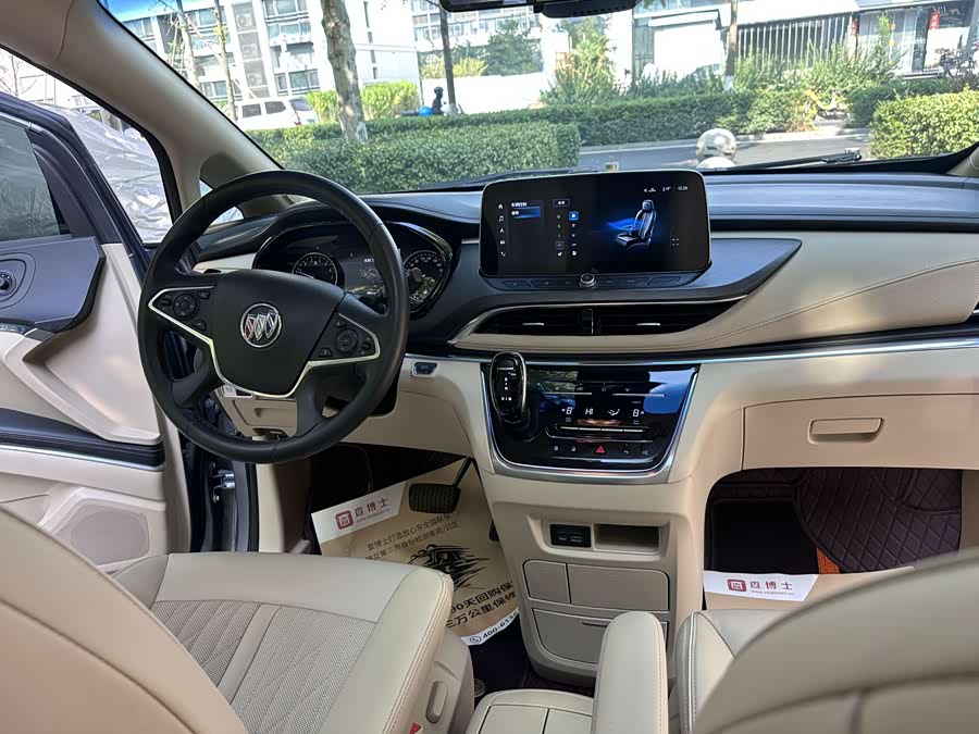 Buick GL8 2023 Luxury - zdjęcie 11