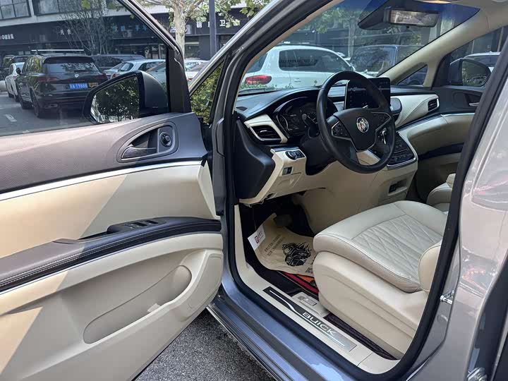 Buick GL8 2023 Luxury - zdjęcie 19
