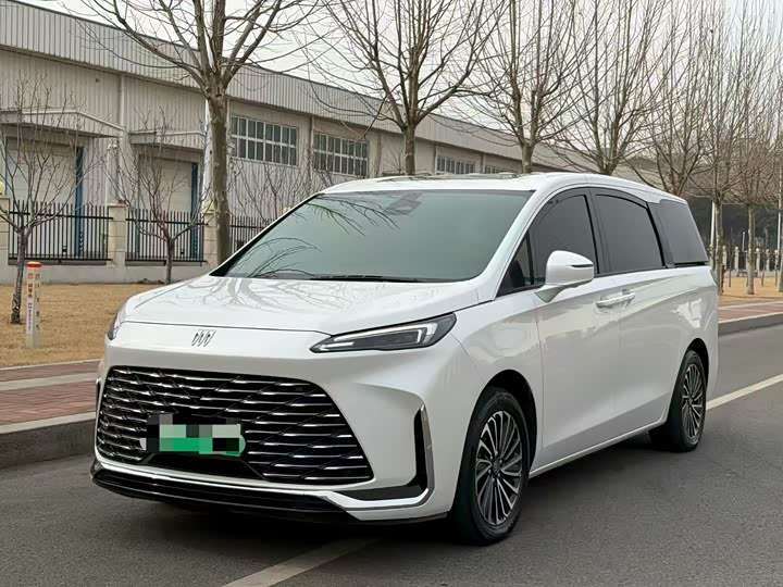 Buick GL8 New Energy 2025 Luxurious Version - zdjęcie 12