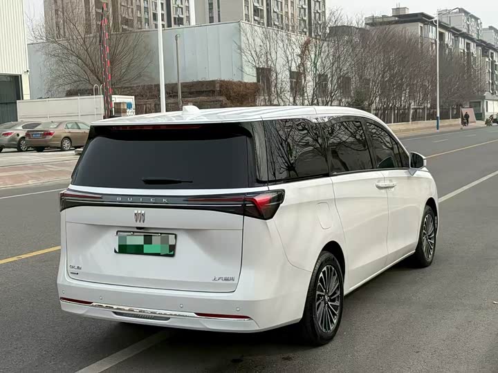 Buick GL8 New Energy 2025 Luxurious Version - zdjęcie 16