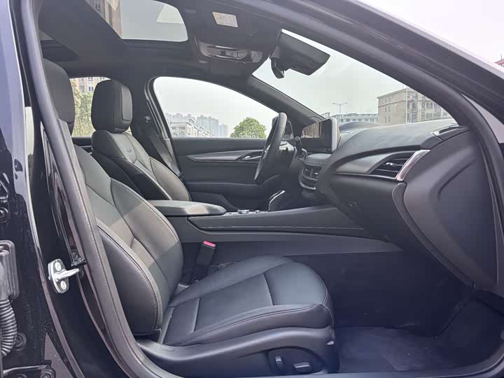 Cadillac CT5 2024 28T Luxury Pro - zdjęcie 16