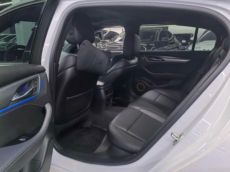 Cadillac CT5 2025 28T City Sport - zdjęcie 5