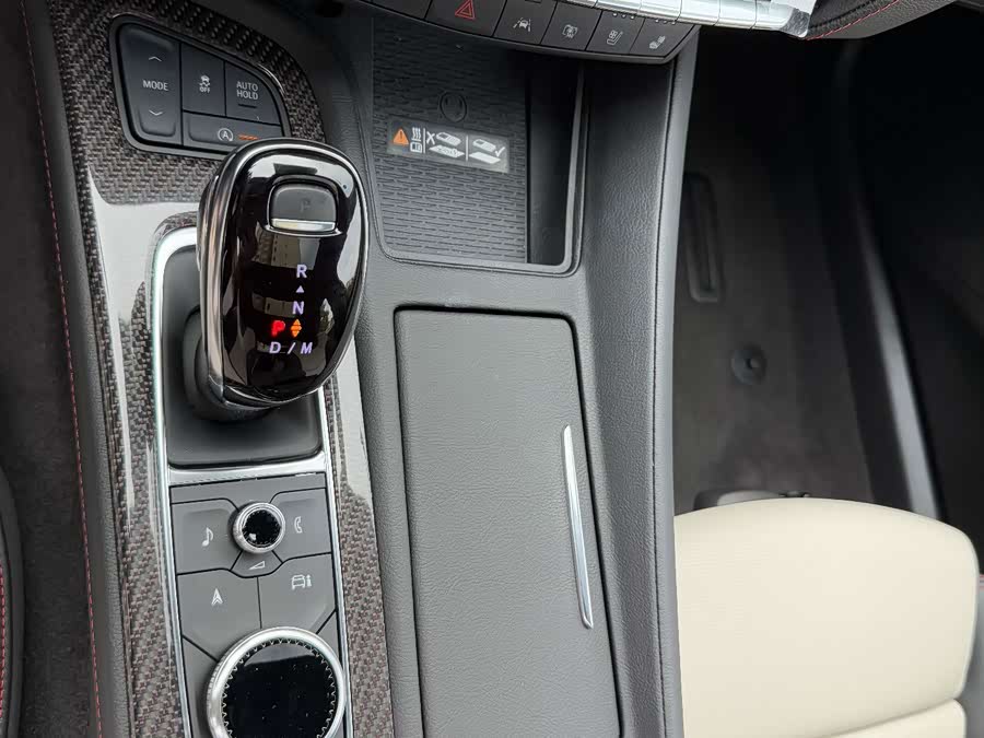Cadillac CT5 2025 28T Track Performance Edition + Peak Track Package - zdjęcie 15