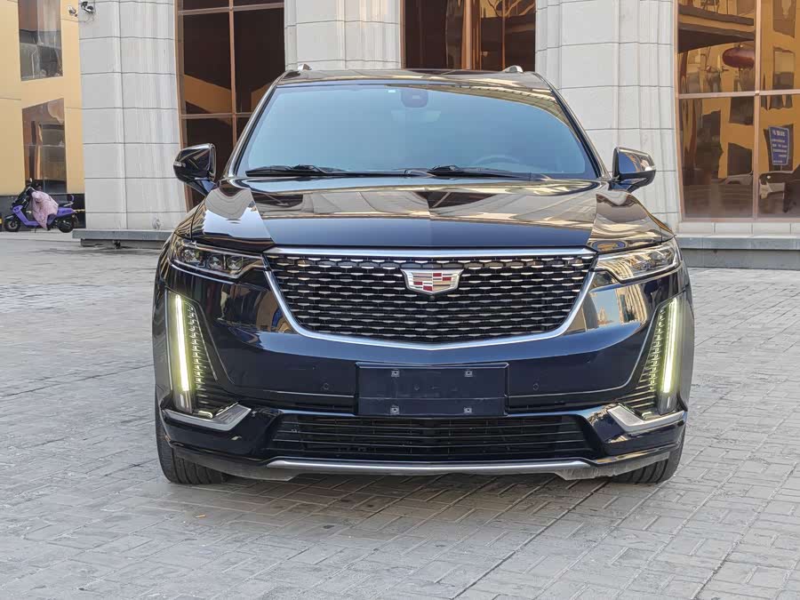 Cadillac XT6 2022 2.0T 7-Seater 4WD Luxury - zdjęcie 2