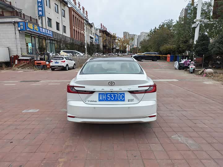 Camry 2024 2.0HG Premium - zdjęcie 17