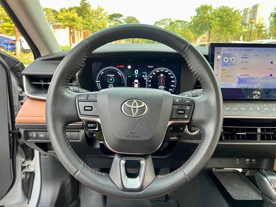 Camry 2024 2.0HG Premium - zdjęcie 20