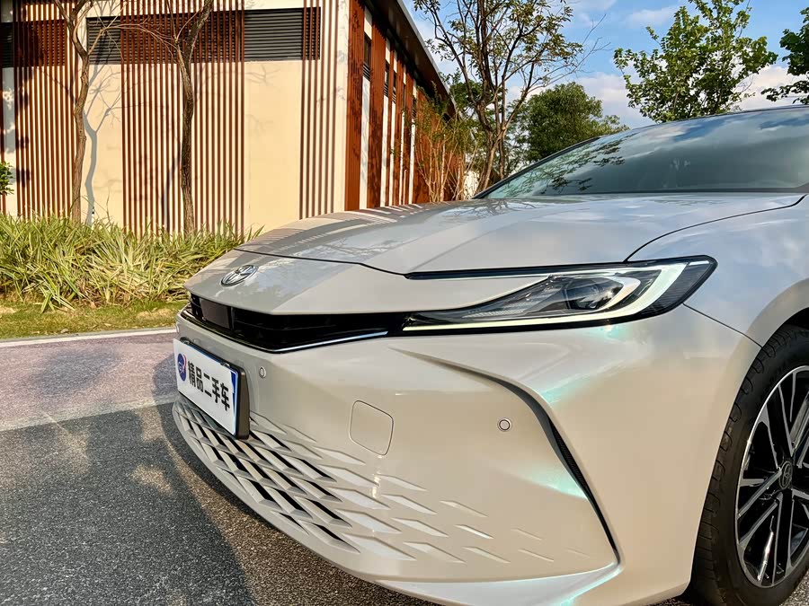 Camry 2024 2.0HG Premium - zdjęcie 4