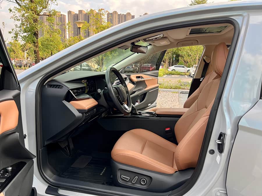 Camry 2024 2.0HG Premium - zdjęcie 7