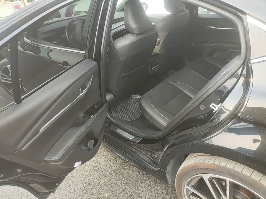 Camry 2024 2.0T Sport - zdjęcie 8